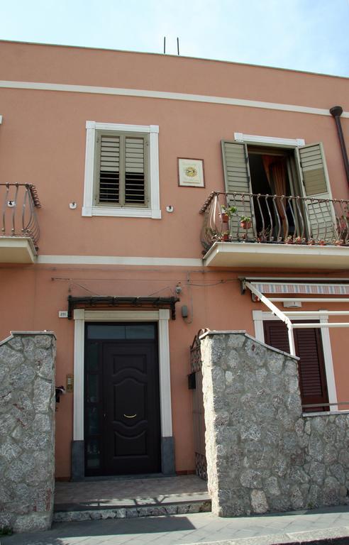 B&B Baia Delle Sirene Giardini Naxos Exterior foto